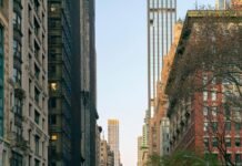 America’s Economic Transformation in 2026: AI, Tariffs, and the Future of Global Power